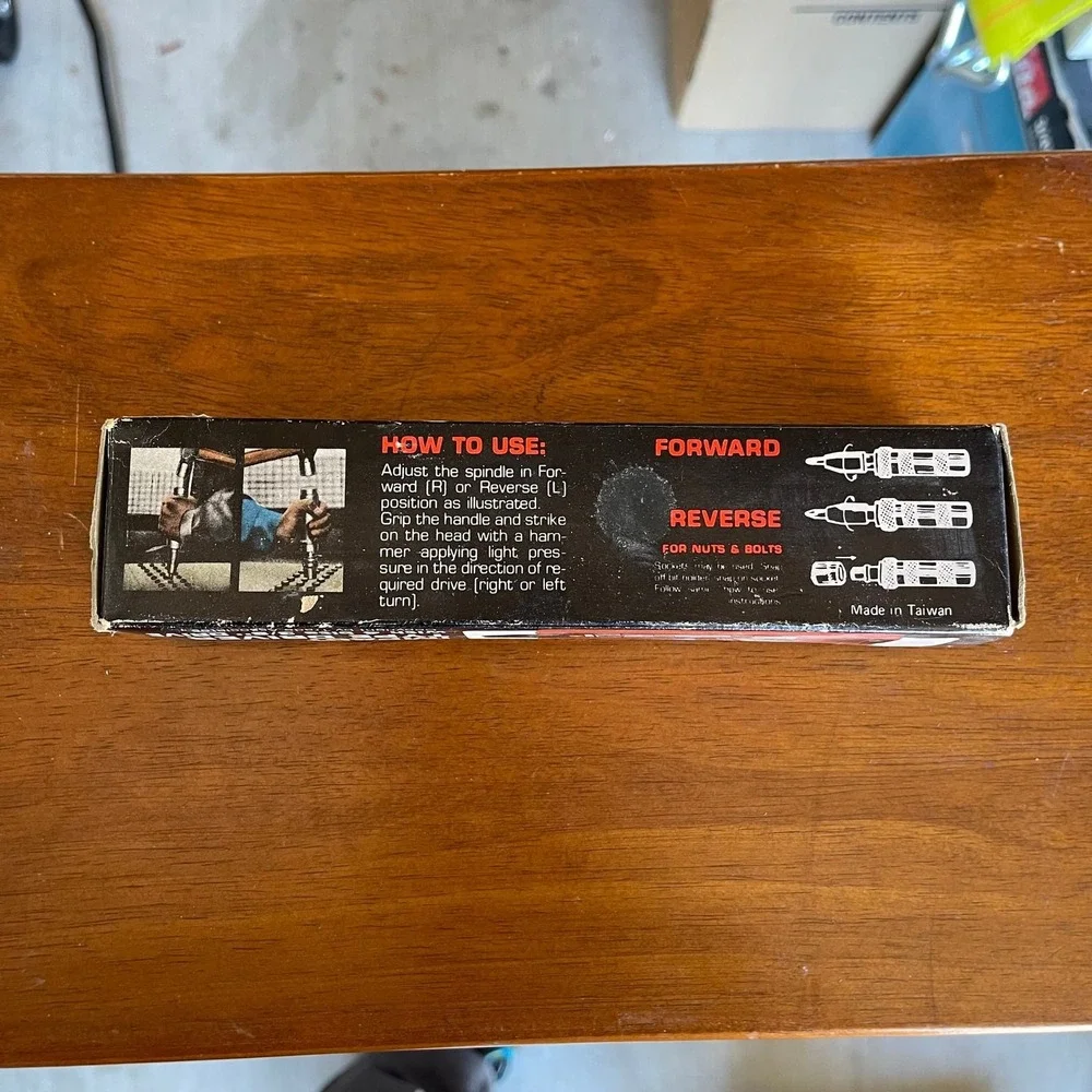 Vintage Mark 1 No. 2500 Impact Type Driver with 4 Bits 3/8